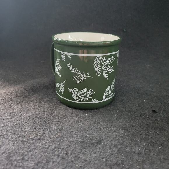 Hallmark Large Green Coffee Mug W/sprigs Of Pine & Berries VIP Gift 2022 New - Picture 1 of 4